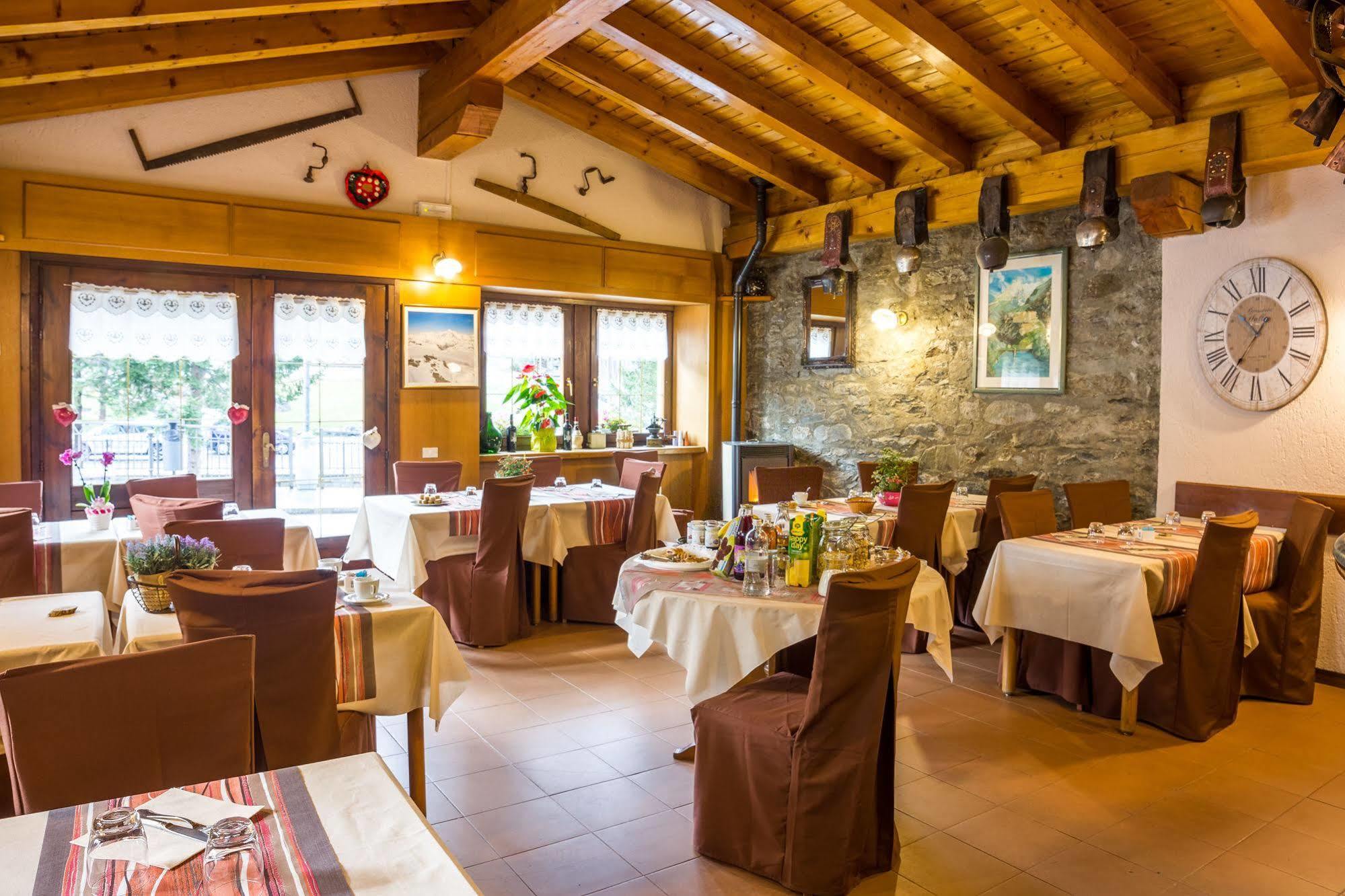 Hotel Hotel Coeur Du Village