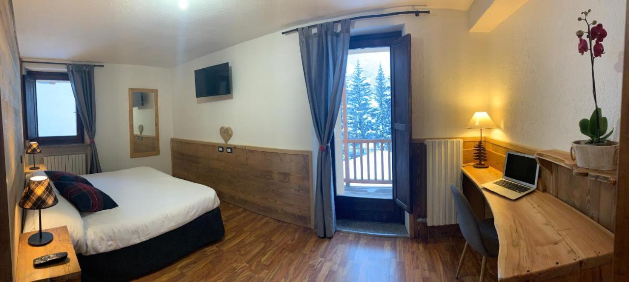Hotel Coeur Du Village 2*